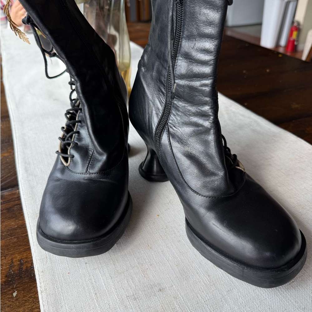8.5 Fluevog Mini Sugar laceup boots  Rare - Picture 7 of 9